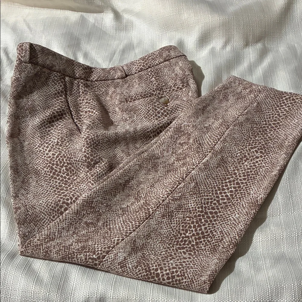 Banana Republic Brown Patterned Pants - Picture 2 of 5